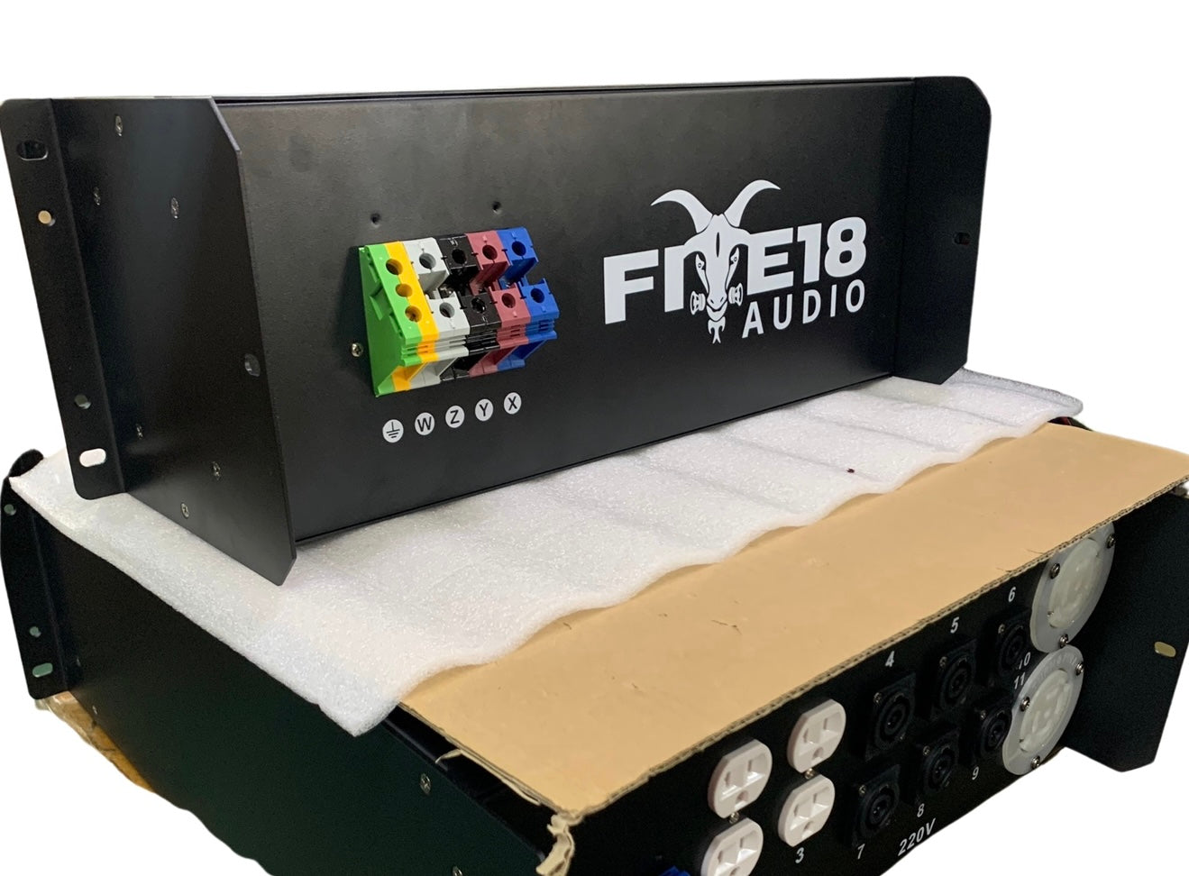 3 Phase Power Distro for Two Powersoft X4L
